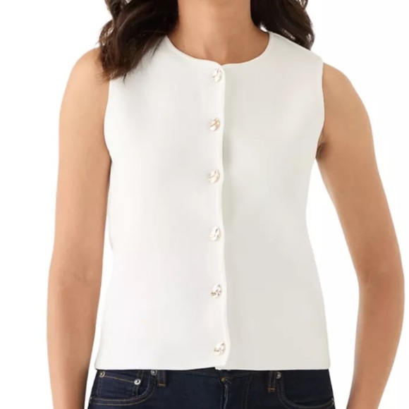 Vince Camuto Tops - Vince camuto sleeveless sweater vest